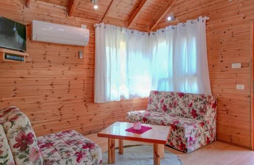 Betzet Cabina | The Wooden Rose Cabins