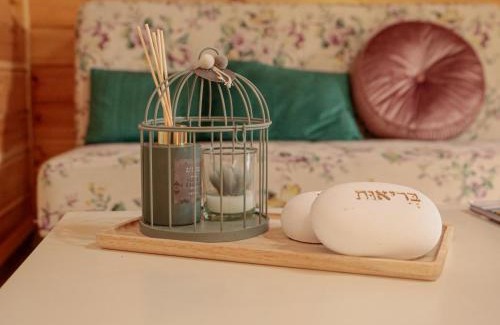 Betzet Cabina | The Wooden Rose Cabins