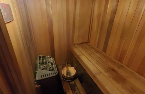 Lake Ariel Chalet De Esquí | The Woodland Hideout with private Hot Tub & Sauna