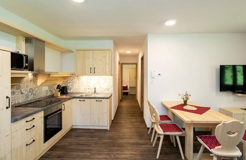 Ukanc Apartamento | The Woodland Nook Apartments Bohinj - Classic Two Bedroom Apartment with Balcony