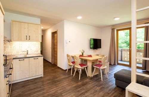 Ukanc Apartamento | The Woodland Nook Apartments Bohinj - Classic Two Bedroom Apartment with Balcony