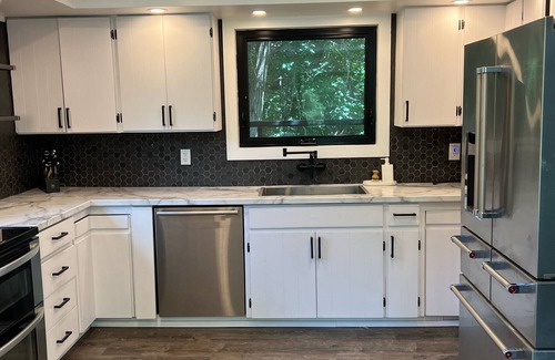 Collingwood Chalet De Esquí | 🌲The woodlands retreat🌲SLEEPS 20! HOT TUB! SAND VOLLEYBALL COURT