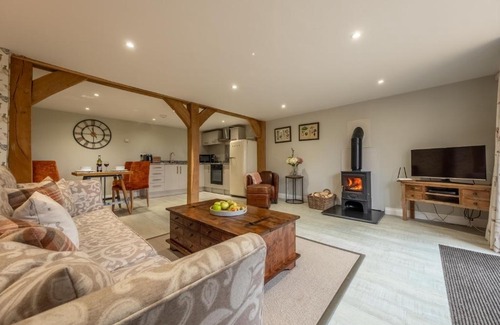 Woodbridge Casa | The Woodshed at Green Valley Farm