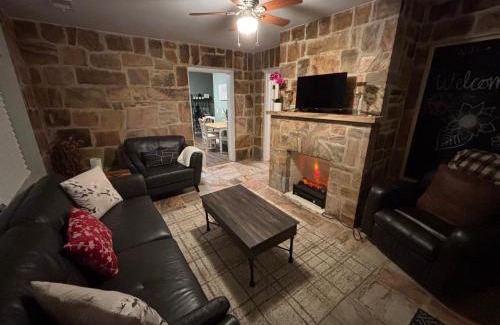 Dahlonega Apartamento | The Woodward Unit A