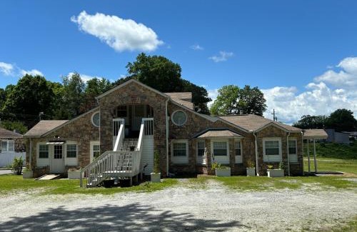 Dahlonega Apartamento | The Woodward Unit D