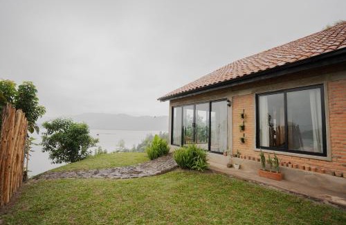 Gashaki Casa | The Writer's Patch