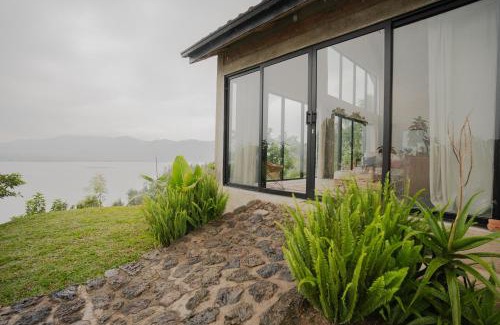 Gashaki Casa | The Writer's Patch