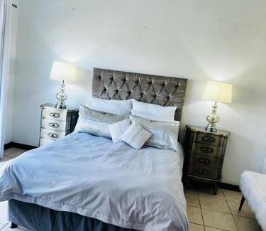 Humewood Casa | The Wynford Lodge