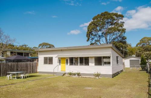 Lake Conjola Casa | The Yellow Door Lakehouse