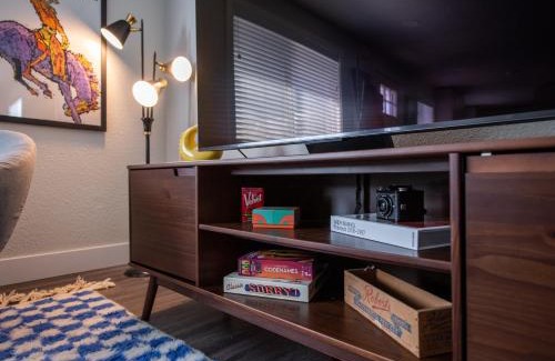 Berkley Casa | The Yellow Door - Mid Century Design & Comfort