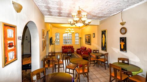 La Mariscal Casa | The Yellow House