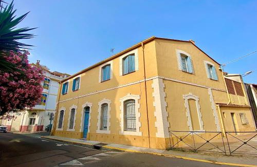 La Gare Apartamento | THE YELLOW HOUSE