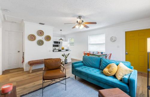 Sailboat Bend Casa | The Yellow Submarine @Sailboat Bend