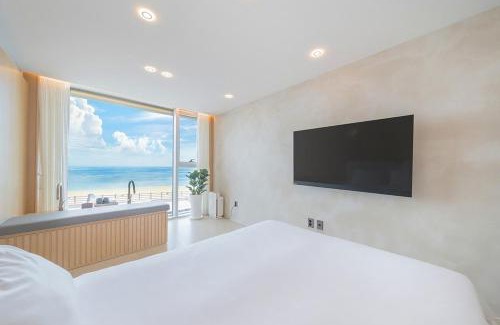 Gangneung Casa | The Youngjin Pool Villa Pension