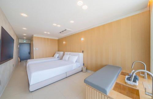 Gangneung Casa | The Youngjin Pool Villa Pension