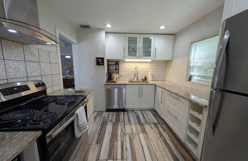 Orlando Casa | The Zen Den, a charming 2-bedroom house in gorgeous Orlando with AC