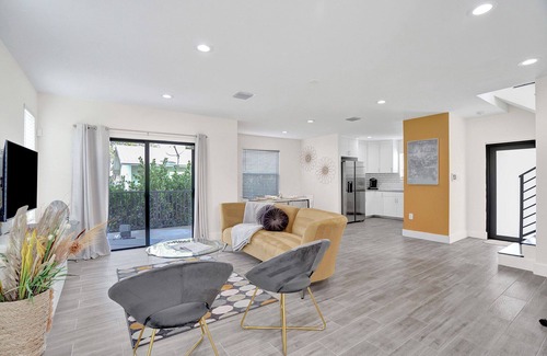 Progresso Village Condominio | The Zen Suites
