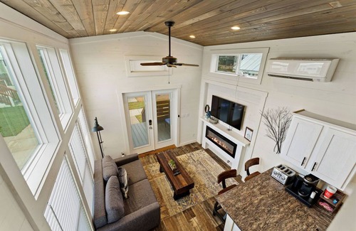 Austin Cabina | The Zilker - Luxury Tiny Home In Austin, TX