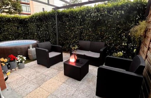 La Source Casa | The56 - Private Garden Jacuzzi and Private Parking