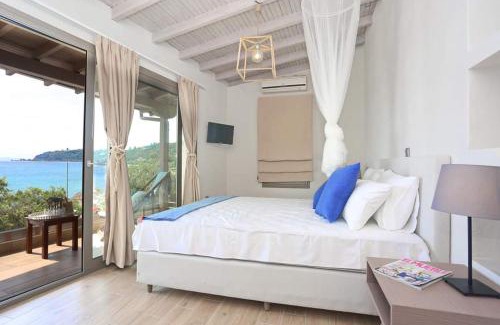 Kassandra Casa | Theasea