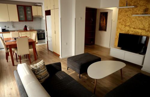Banja Luka Apartamento | Theatre View Banja Luka