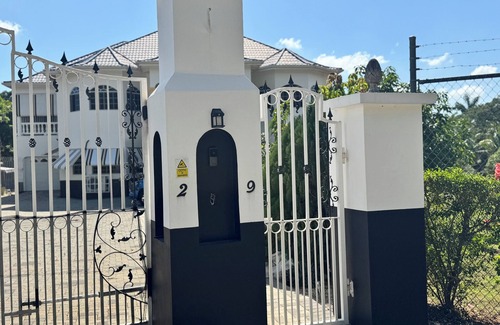 May Pen Apartamento | Thebreeze2022