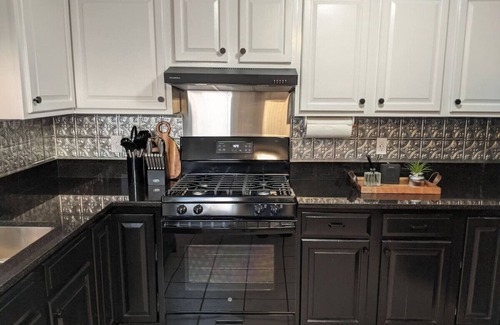 Middletown Casa | #TheFlightdeck | Stylish Home Near Newport & Navy