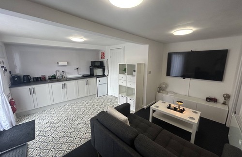Cranswick Cabina | TheHide | Cosy Cabin w/Outdoor Dining in Cranswick