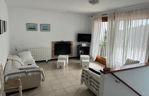 Tossa de Mar Chalet De Esquí | Thelma house Tossa
