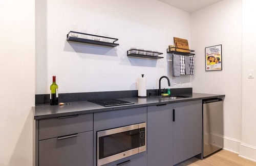 Gayborhood Apartamento | Thena Hotel - Entire Hotel