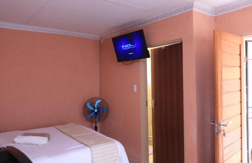 Nelspruit Casa | Thenjwas Sleep-Over Lodge