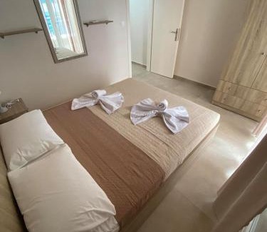 Flogita Apartamento | Theo and Irin's Houses
