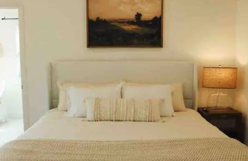Jayhawk Casa | TheOasis-LargePool-LuxurySecluded-Modern-Adventure