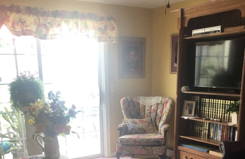 Deering Center Casa | There's No Place Like Home