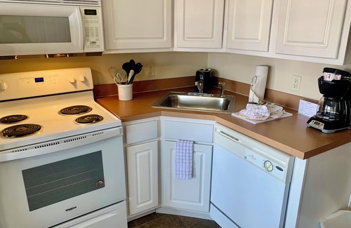 Branson Complejo | There's no such thing as TOO MUCH SPACE! 3BDR/3BA/3 Kitchens/3 Living Rooms