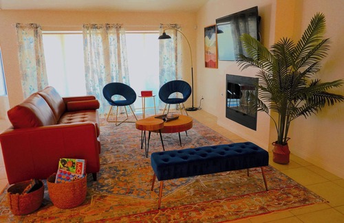 Desert Hot Springs Casa | TheRedDoor - A Perfect Desert Escape For Family And Friends