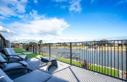 Seymour Casa | TheRiverbend43 Wellington Marina