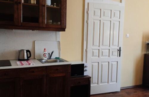 Kaba Casa | Thermália Vendégházak - Tulipán Apartman