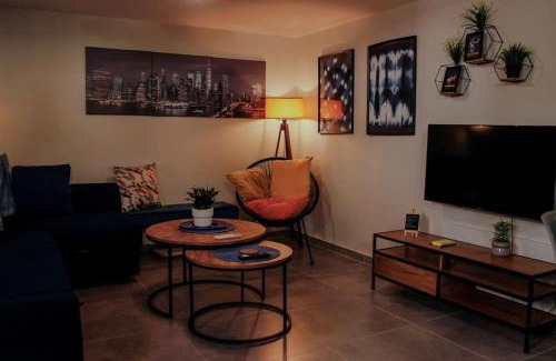 Ampelokipoi-Menemeni Apartamento | TheUrbanLoft