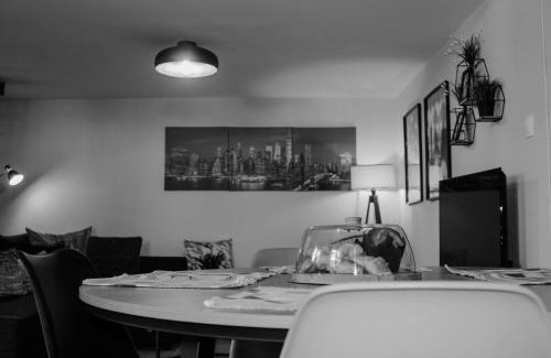 Ampelokipoi-Menemeni Apartamento | TheUrbanLoft