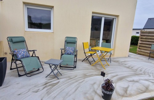 Cleder Casa | THEVEN MOR, house 700 m from Amiets beach, enclosed garden