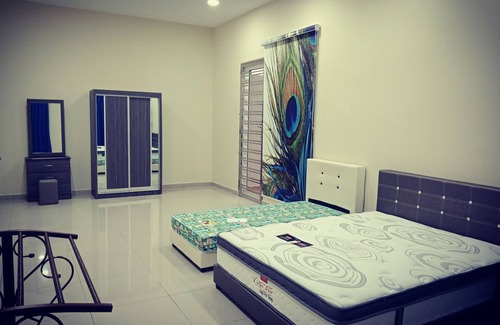 Sungai Pelek Casa | Thibas Homestay Sungai Pelek