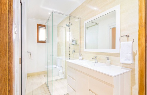 Thirroul Cabina | Extravagante pero lujosa escapada de surf