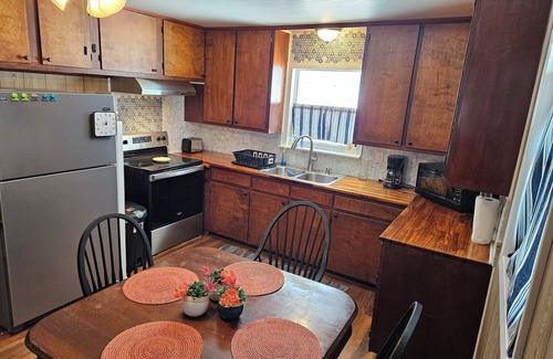 Grand Isle Casa | Thirsty Prairie Bungalow 2269 Hwy 1 Grand Isle, La. 70358