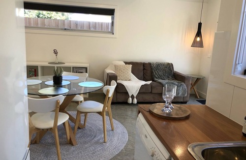 Torquay Apartamento | This 1-bedroom Guest Suite is the ultimate weekend getaway
