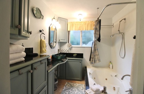 Rockaway Beach Cabina | This apartment is a 1 bedroom(s), 1 bathrooms, located in Rockaway Beach, OR.