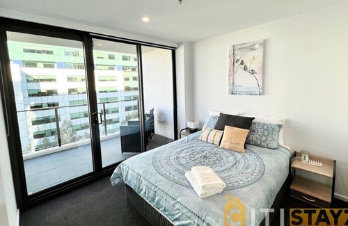 City East Apartamento | Light & Lovely in Canberra's CBD - 1BR Apt w/Carsp