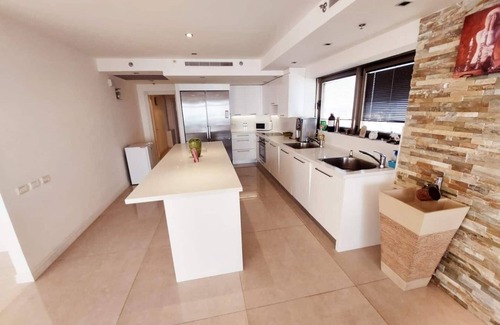 Netanya Apartamento | This apartment is a 1 bedroom(s), 1.5 bathrooms, located in Netanya, Center District.
