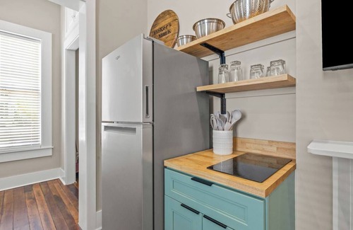 Frankfort Apartamento | This apartment is a 2 bedroom(s), 1 bathrooms, located in Frankfort, KY.