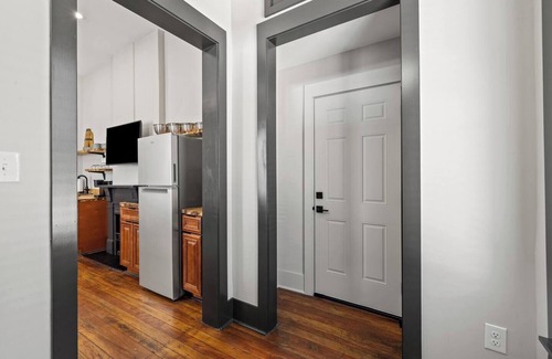 Frankfort Apartamento | This apartment is a 2 bedroom(s), 1 bathrooms, located in Frankfort, KY.